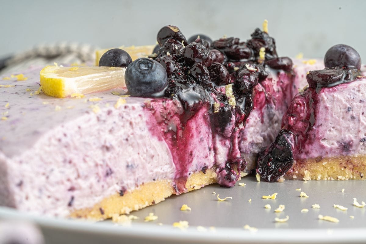 No-Bake Vegan Blueberry Cheesecake